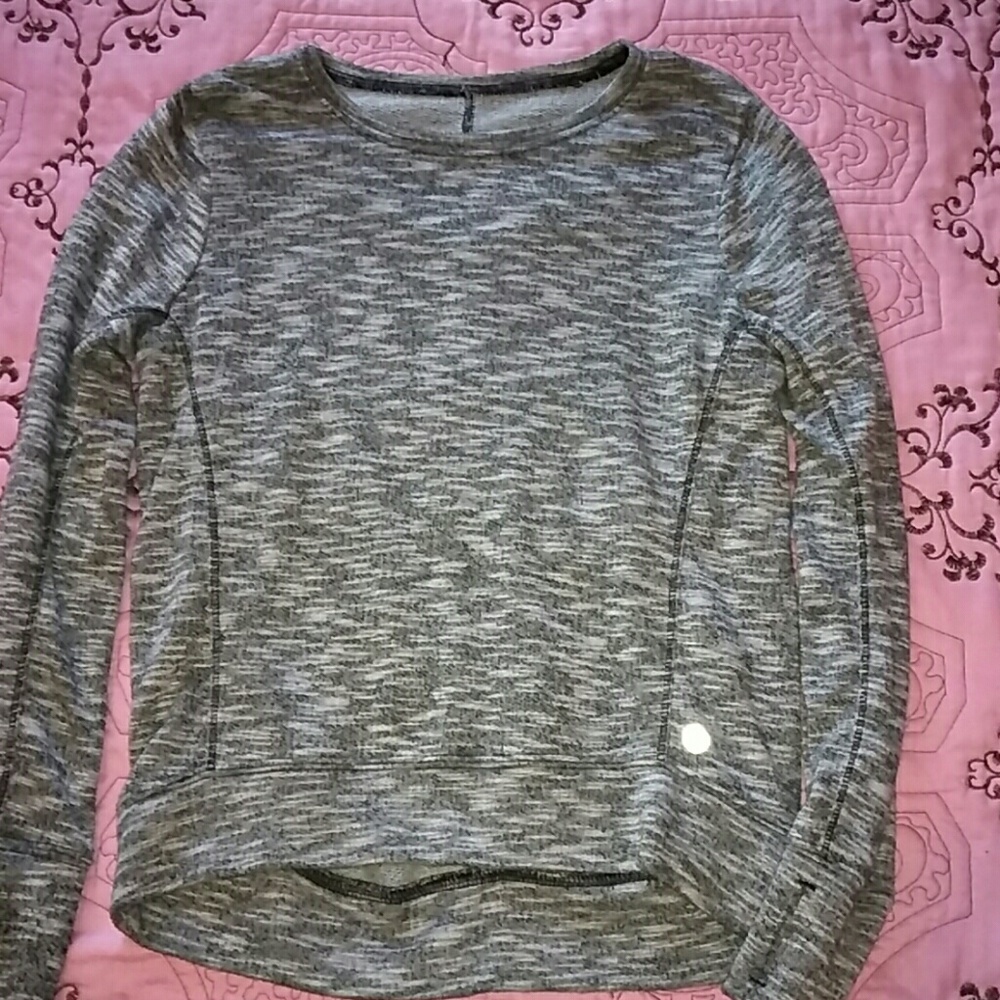 Long sleeve sport shirt